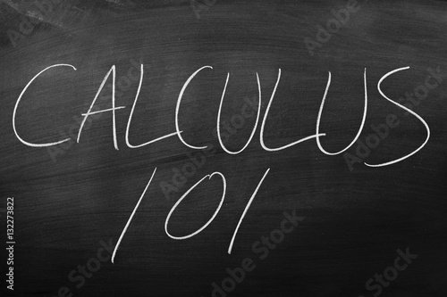 Obraz na plátně The words Calculus 101 on a blackboard in chalk