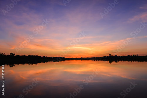 Fototapeta Naklejka Na Ścianę i Meble -  sunset on the lake landscape