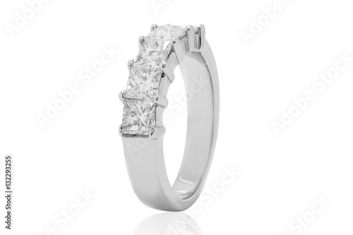 anillo de bodas con diamantes joyería en oro para matrimonio