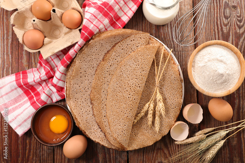 Quadro em tela buckwheat crepe with ingredients