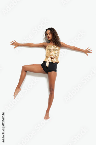 performance of a young brazilian dancer