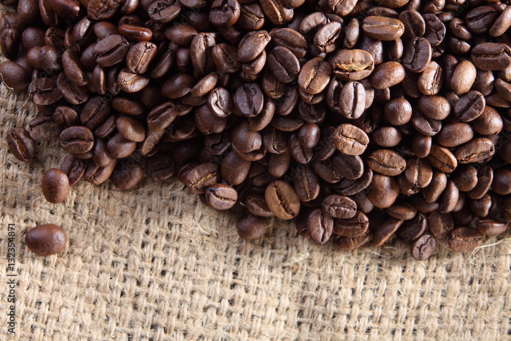 Fototapeta premium roasted coffee bean