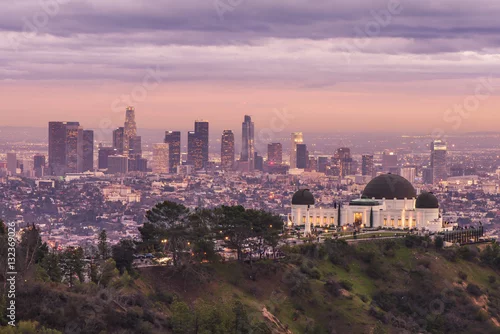 Obraz Griffith Observatory i Los Angeles panoramę miasta o zachodzie słońca
