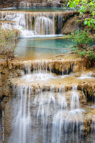 Fototapeta Naklejka Na Ścianę i Meble -  Huay Mae Kamin waterfall