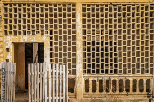Photos Ruined colonial home