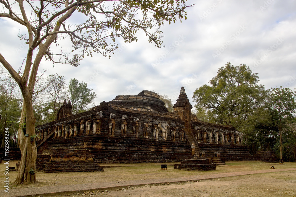 Histolical park in kamphaengphet province is one of the unesco w Histolical park in kamphaengphet province is one of the unesco w