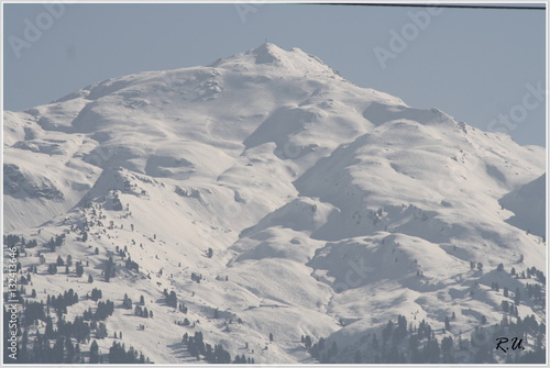 Wallpaper Mural Winter in den Bergen mit Schnee und Sonnenschein Torontodigital.ca