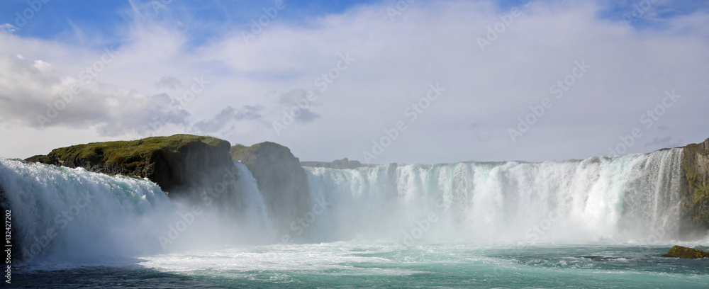 Godafoss Wasserfall Panorama in Island Godafoss Wasserfall Panorama in Island
