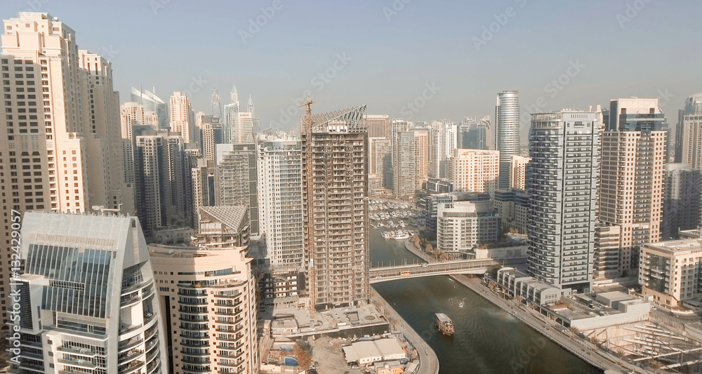 Fototapeta premium DUBAI - DECEMBER 5, 2016: Aerial view of Dubai Marina skyscraper