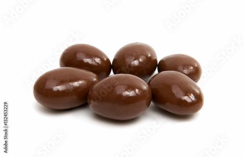 almonds in chocolate glaze