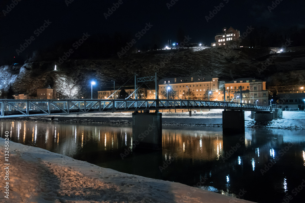 Müllnersteg bei Nacht, Salzburg