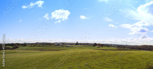 Obraz na płótnie farm grass landscape view w salonie