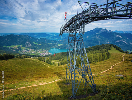 Cable way that goes on to t...