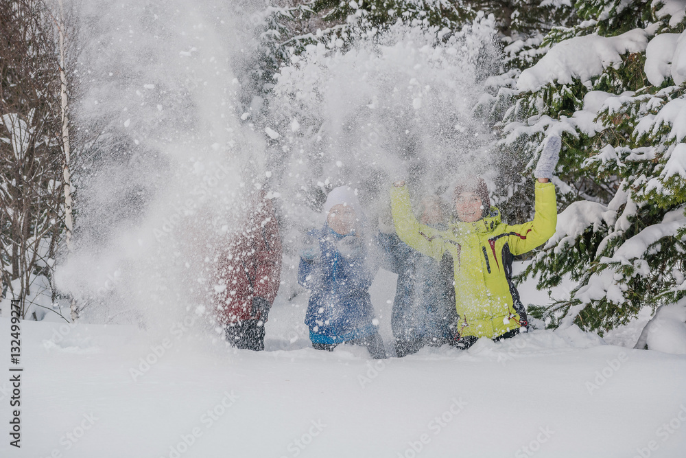 People throw up snow People throw up snow