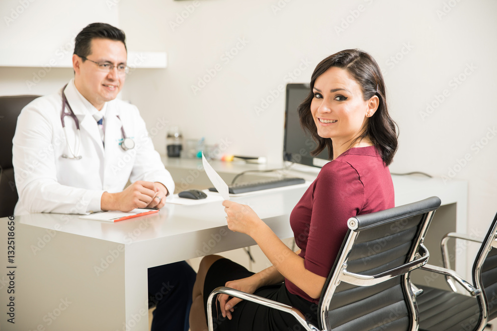 Obraz premium Cute patient at the doctor's office