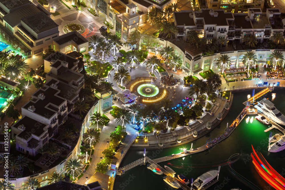 Naklejka premium Dubai Marina Walk Top View