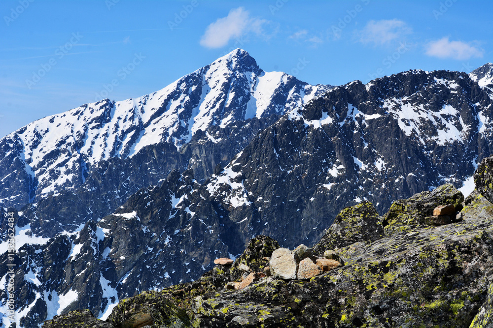 Slowacja 11.04.2015 Slowackie Tatry Wysokie widok z Soliska w kierunku Krywania. Slowacja 11.04.2015 Slowackie Tatry Wysokie widok z Soliska w kierunku Krywania.