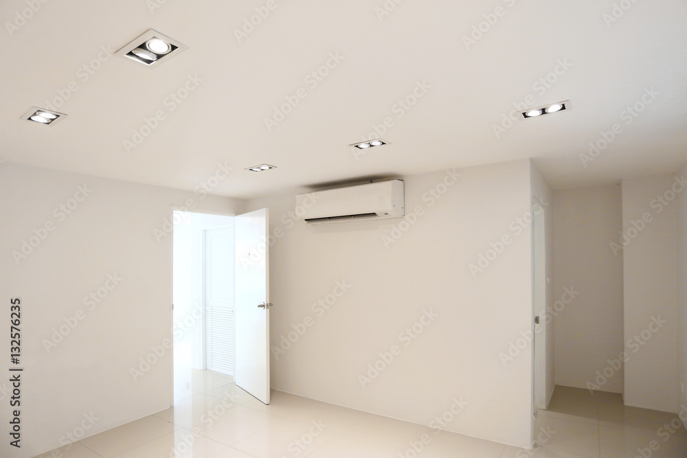 white room emply in Warm white LED light white room emply in Warm white LED light