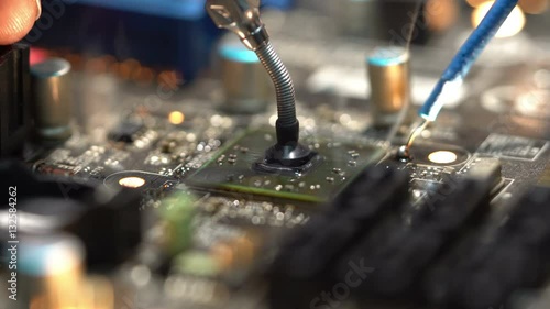 Master removes south bridge chip