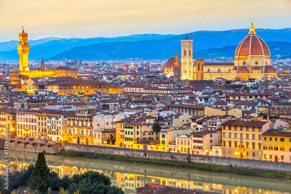 Fototapeta premium Florencja o wschodzie słońca, Toskania, Włochy.
