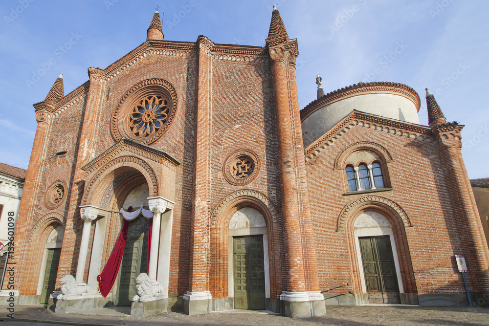 chiesa santa maria assunta a soncino provincia di cremona lombardia italia europa lombardy italy europe