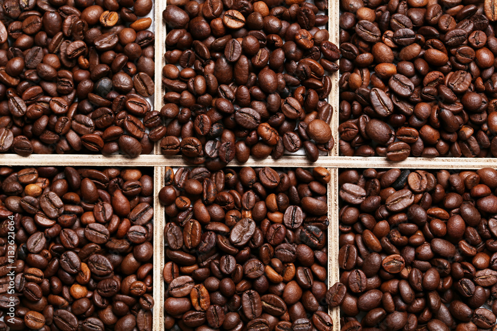 Fototapeta premium Roasted coffee beans background