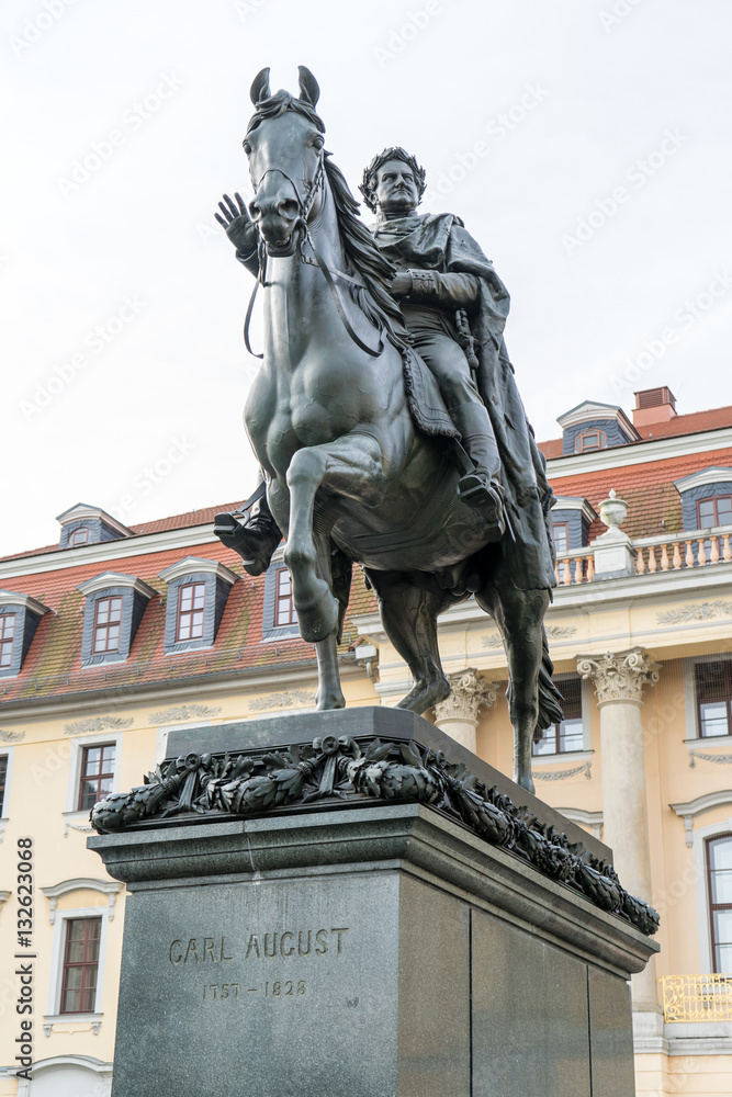 equestrian statue / Equestrian statue of Carl August in Weimar equestrian statue / Equestrian statue of Carl August in Weimar