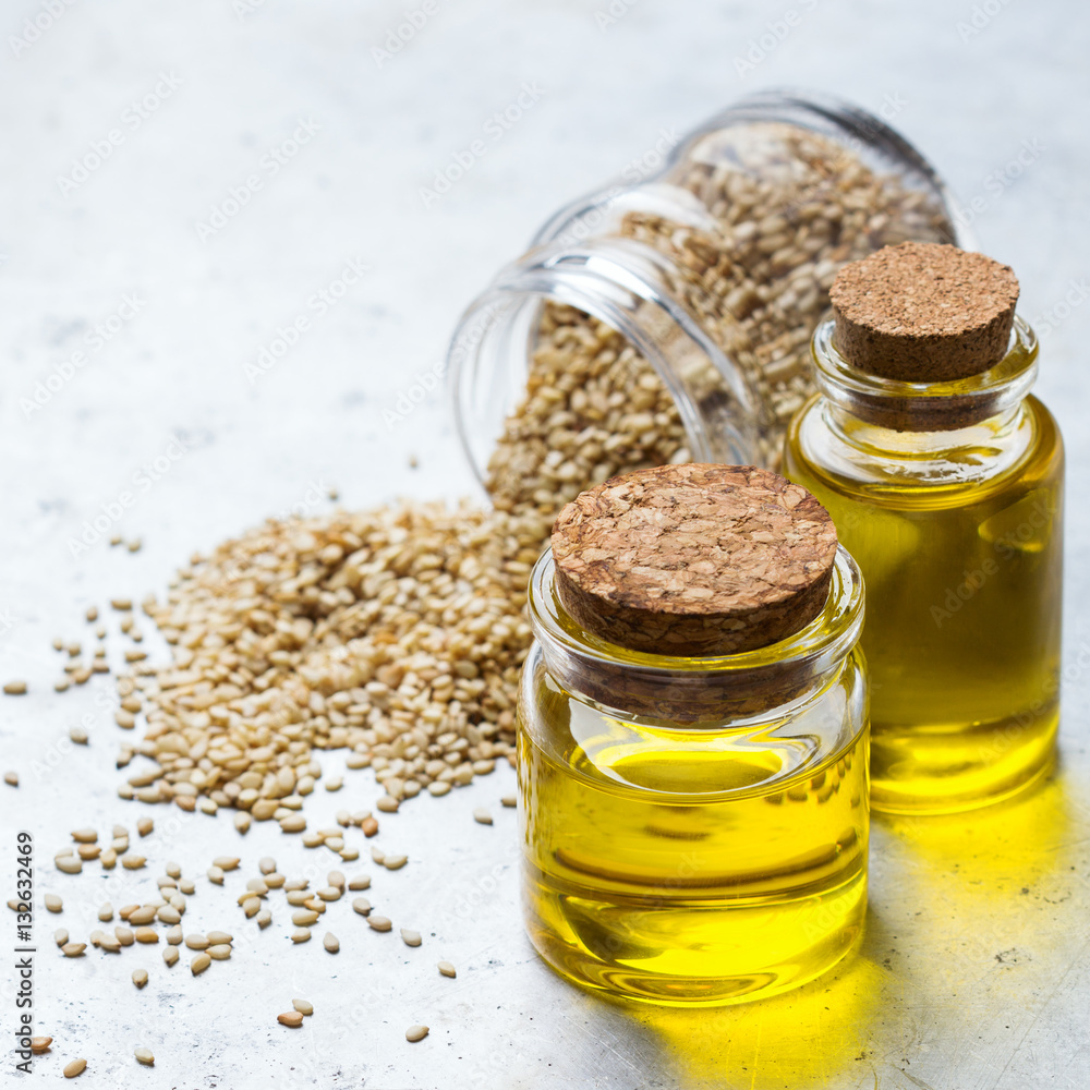 Sesame oil and seeds for healthy eating Sesame oil and seeds for healthy eating