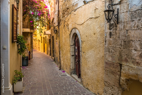 Fototapeta Naklejka Na Ścianę i Meble -  Beautiful mediaval streets of Chania, Crete island, Greece