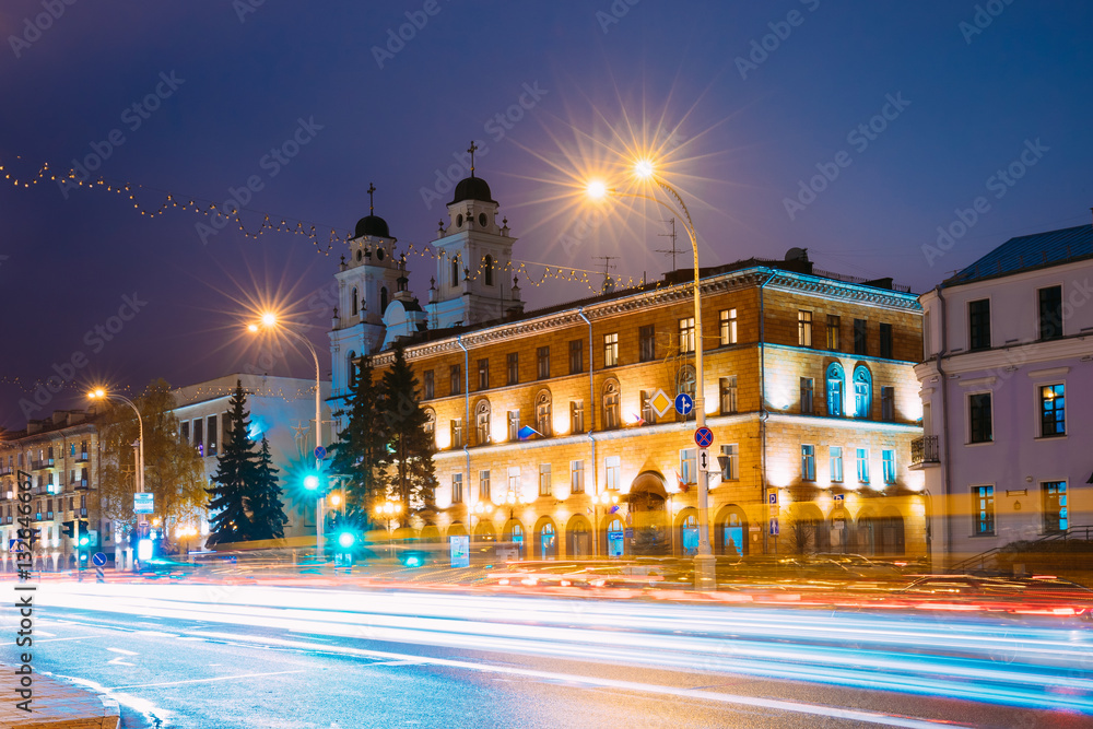 Fototapeta premium Minsk, Belarus. Night View Of Cathedral of Saint Virgin Mary And