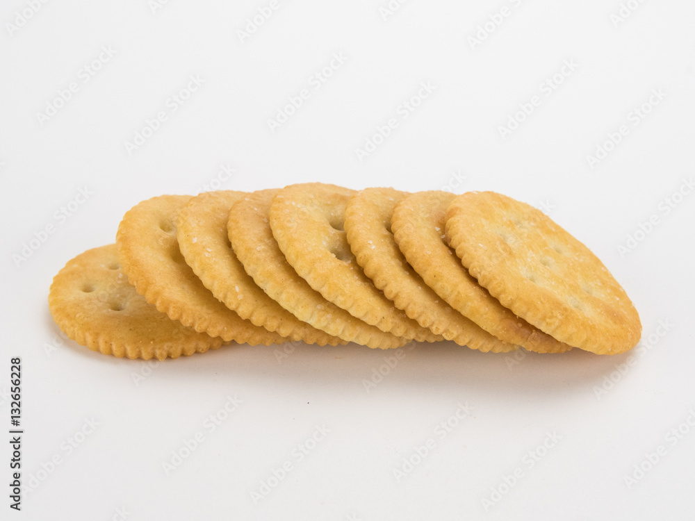 Round Crackers in a Row Round Crackers in a Row