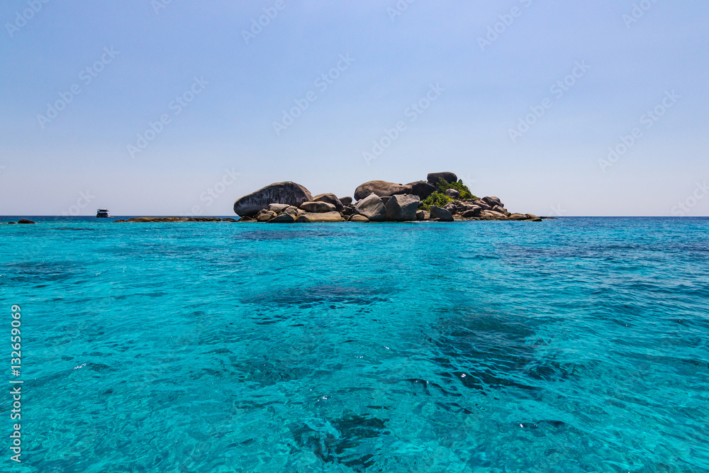  Similan Islands as a tourist destination featured in the beauty under the sea.   the boat to take tourists snorkeling around the island.