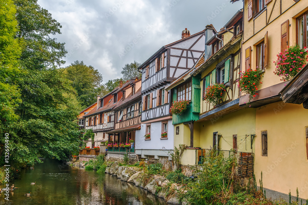 Obraz premium Weiss river in Kaysersberg, Alsace, France