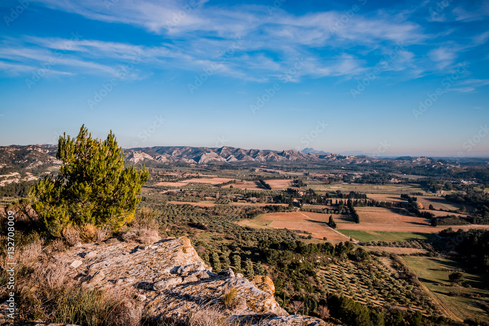 Panorama sur les Alpilles du haut des Baux de Provence