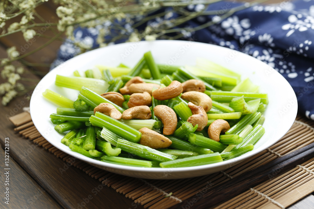 cashew nuts celery cashew nuts celery