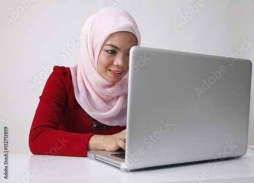 hijab using computer