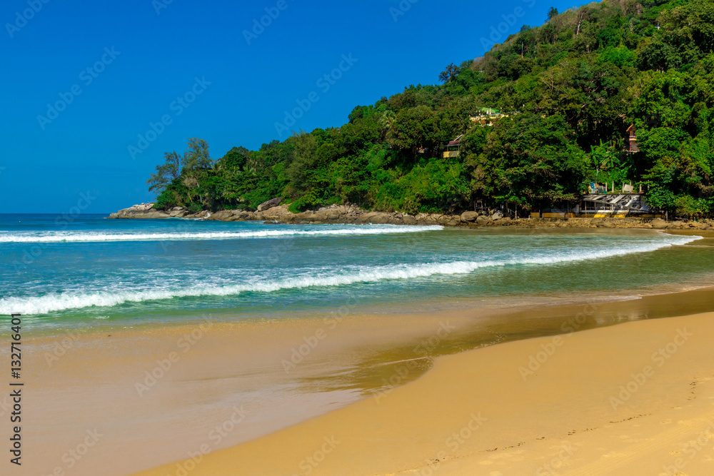 Fototapeta premium Sentimental walk along the beach