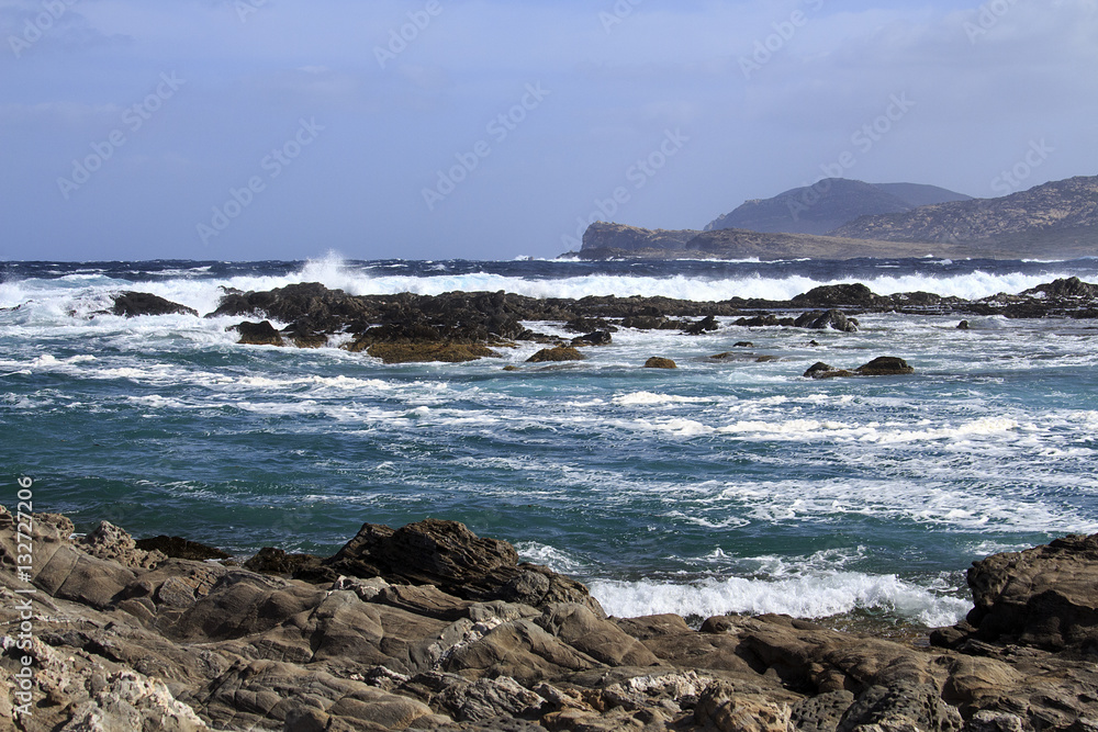 Stintino, il mare più bello della Sardegna.acqua blu cielo azzurro e tanto sole
