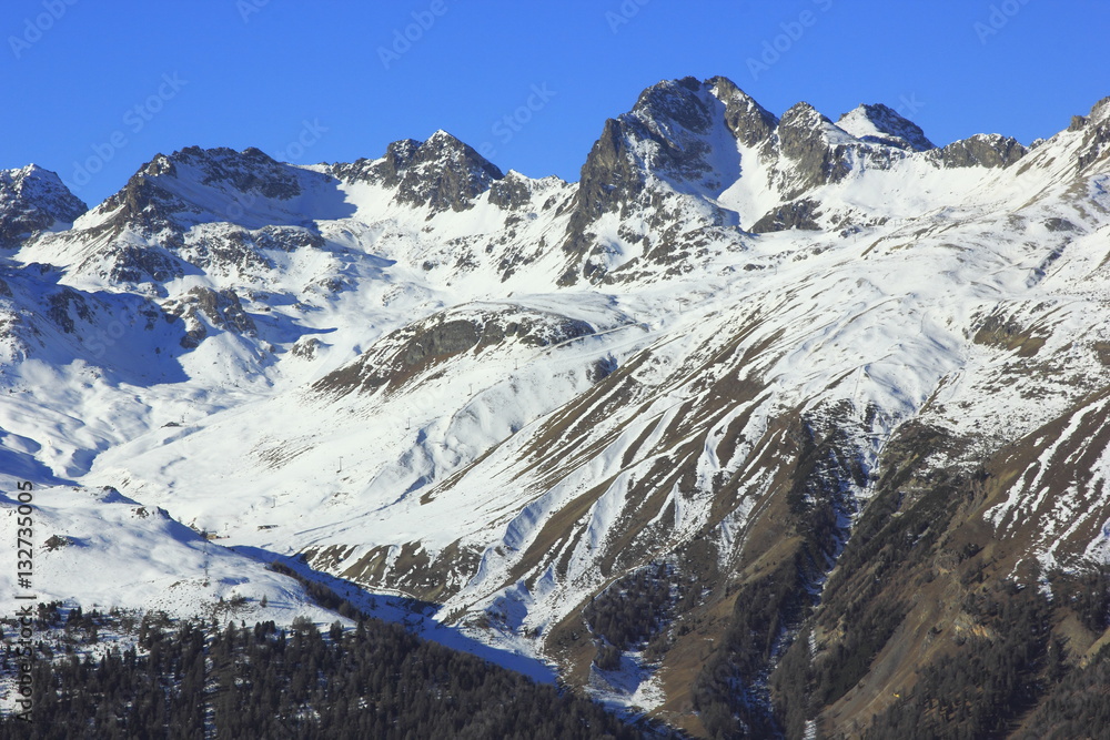 Skigebiet Marguns mit Piz Corviglia, Piz Glüna, Piz Saluver