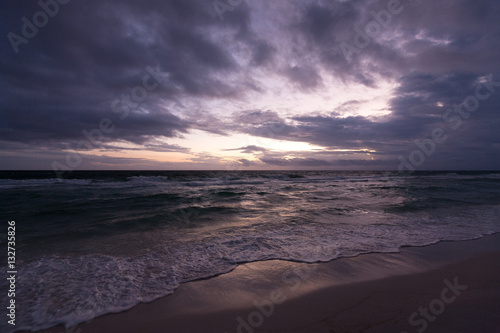 Beach sunset © Andrew