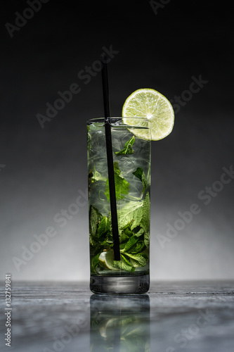 Obraz na płótnie iced tea w salonie