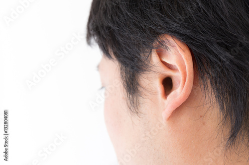 男性 耳