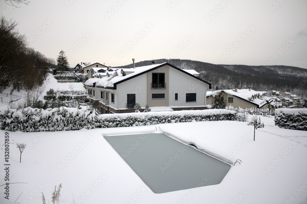 Frozen Pool with House
