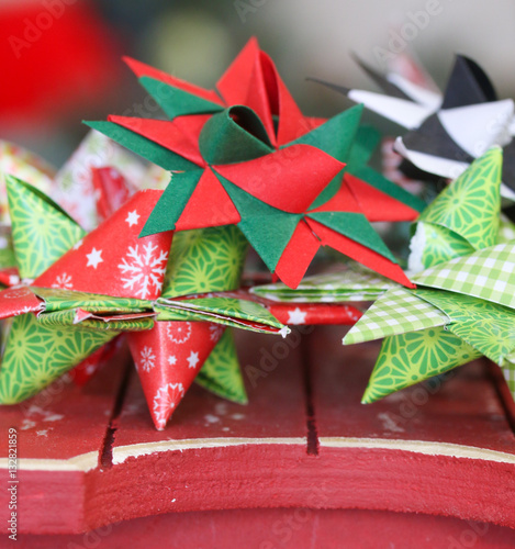 Weihnachtliche Fröbelsterne