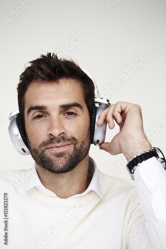 Headphone dude in white, portrait