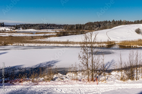 Wallpaper Mural Blick auf die zugefrorenen Osterseen im bayrischen Voralpenland Torontodigital.ca