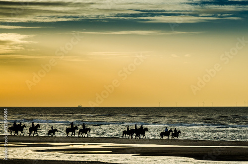 Mit den Pferden am Strand © Odem1970