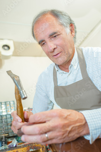 cobbler and hammer photo