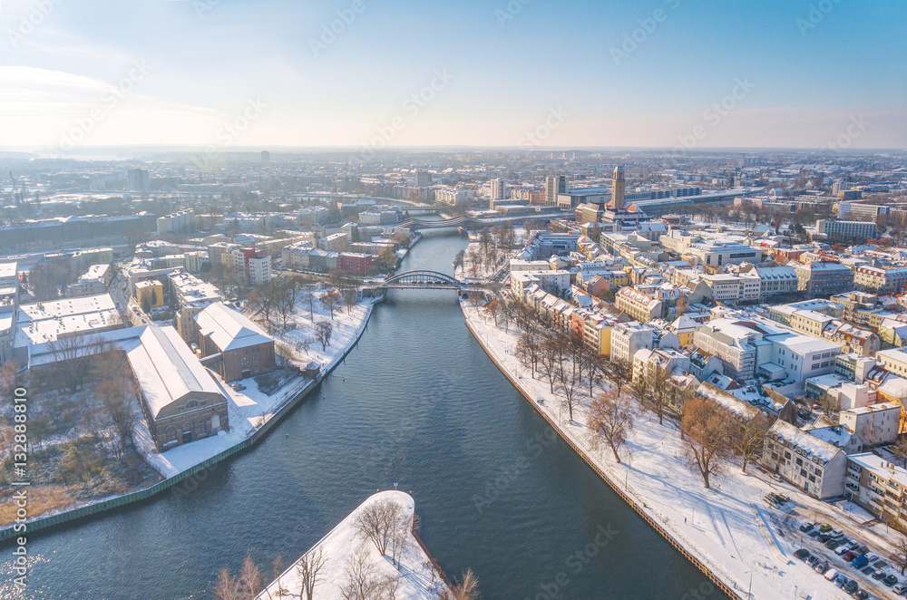 Obraz premium Berlin-Spandau zimą, widok z góry.