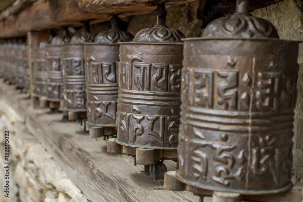 mani prayer wheel